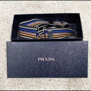 PRADA Stretchy, adjustable belt